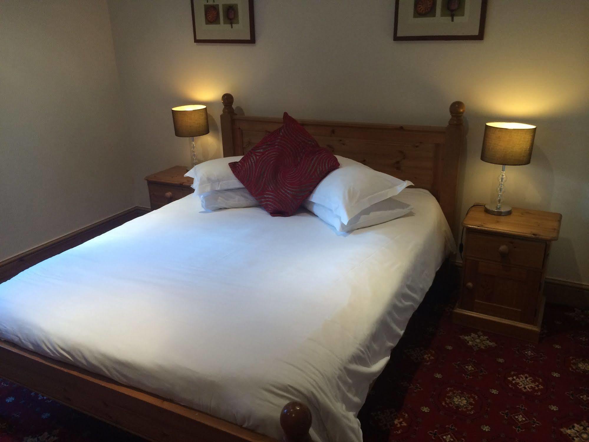 Hunters Lodge Inn Wincanton Eksteriør billede